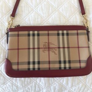 Burberry crossbody Perfect with dust over